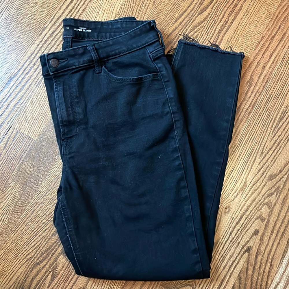 EUC Old Navy High Rise Super Skinny Black Jeans